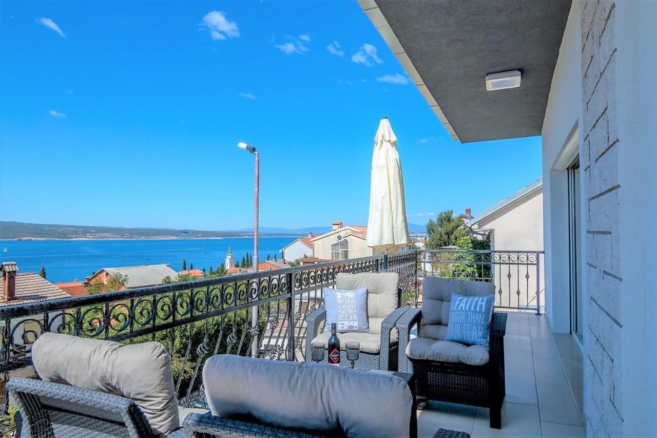 Holiday House Queens With Sea View เซลเซ ภายนอก รูปภาพ