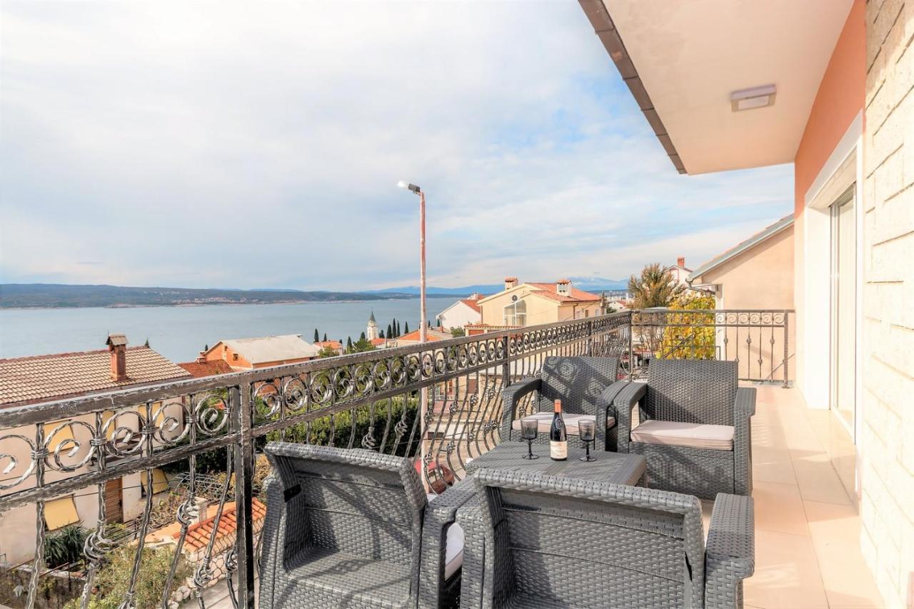Holiday House Queens With Sea View เซลเซ ภายนอก รูปภาพ